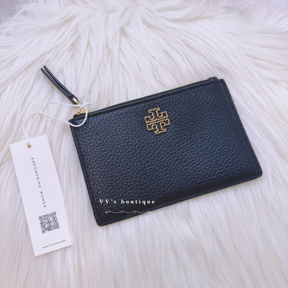 NWT Tory Burch Britten Zip Card Case Pebble Leathe Slim Black Gold 141006 RARE